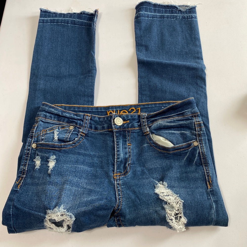 Rue 21 cropped blue jeans 5/6 80% cotton womens jeans